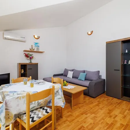 Appartamento Krunoslav Punat