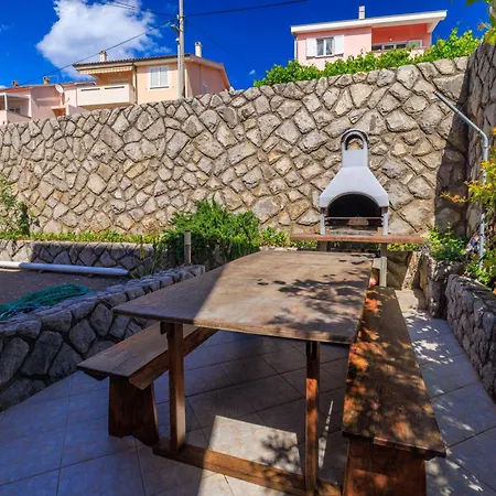 Krunoslav Apartamento