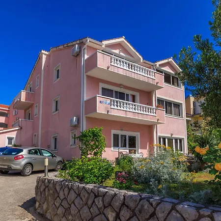 Krunoslav Apartman *