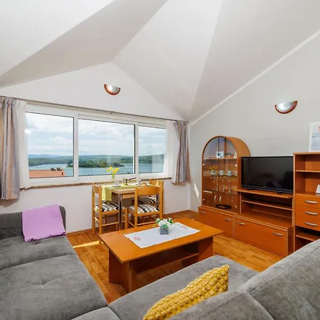 Krunoslav Apartment *