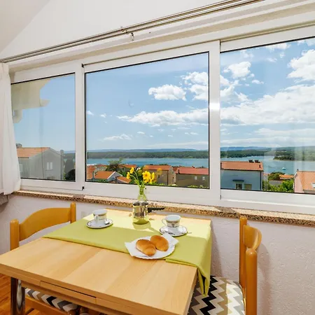 Apartment Krunoslav Punat